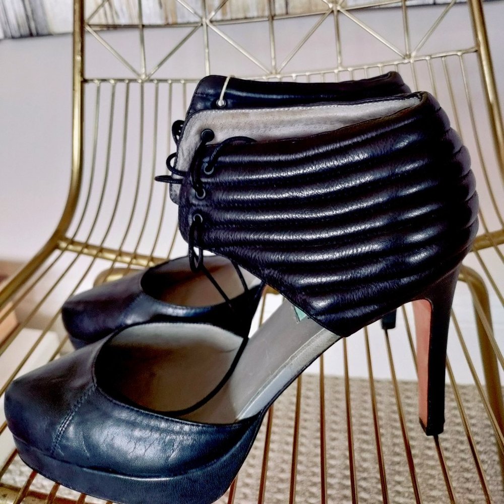 NIB $457 Geren Ford leather ankle tie heels. IT 40US 9.5